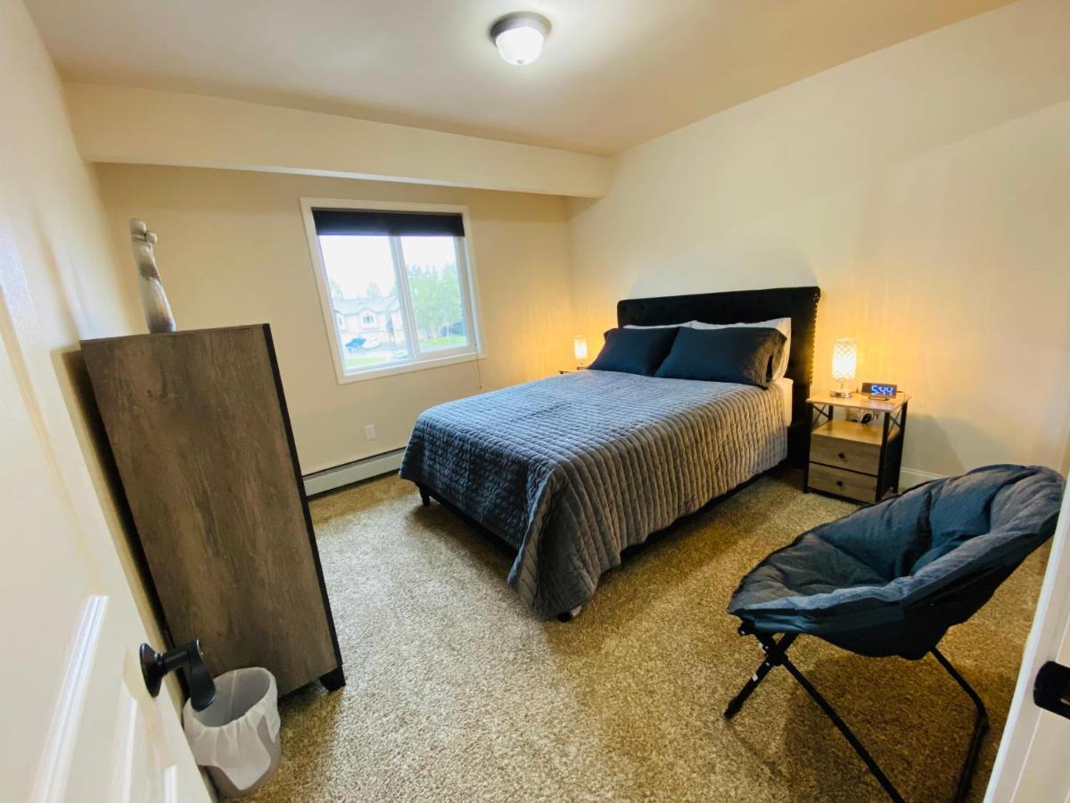 Beautiful 2 Bedroom 1 Bath Apartment With Private Garage Anchorage Bagian luar foto