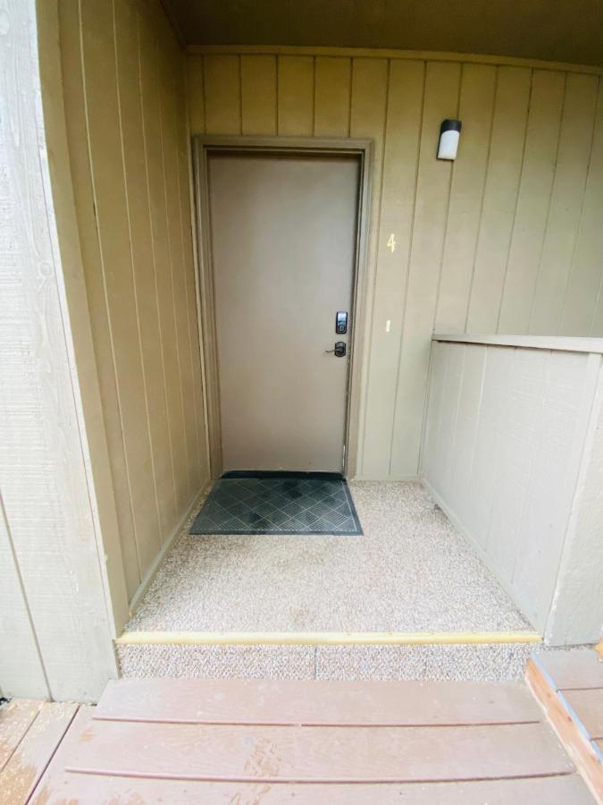 Beautiful 2 Bedroom 1 Bath Apartment With Private Garage Anchorage Bagian luar foto
